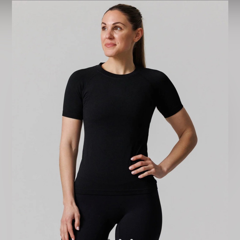 Women's Seamless Tee Black - M